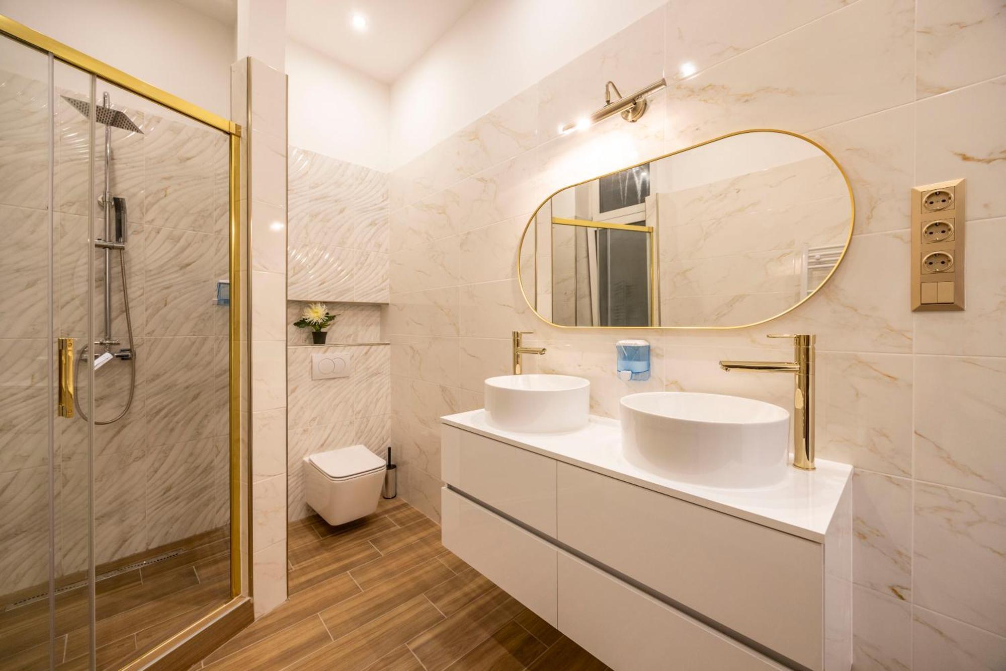 High-end Luxurious Quentin In The Heart Of Apartamento *