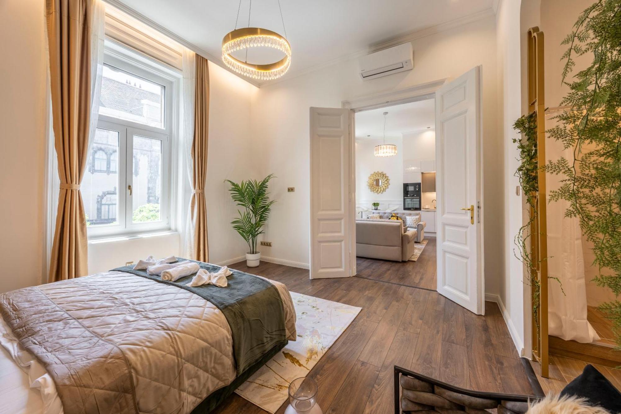 High-end Luxurious Quentin In The Heart Of * Budapeste